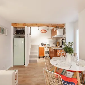Le Cabanon Du Vieux Port Marseille